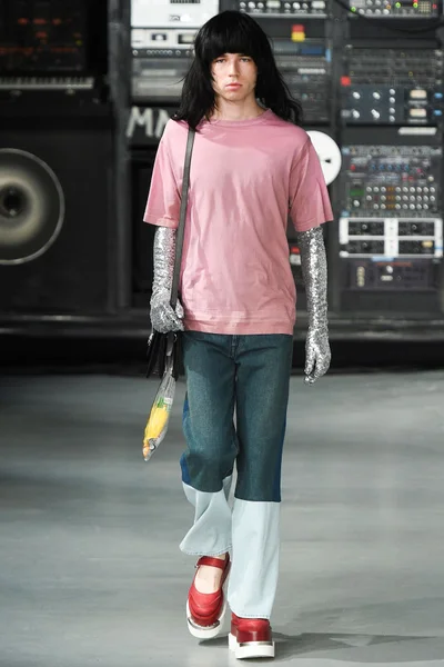 Look 4